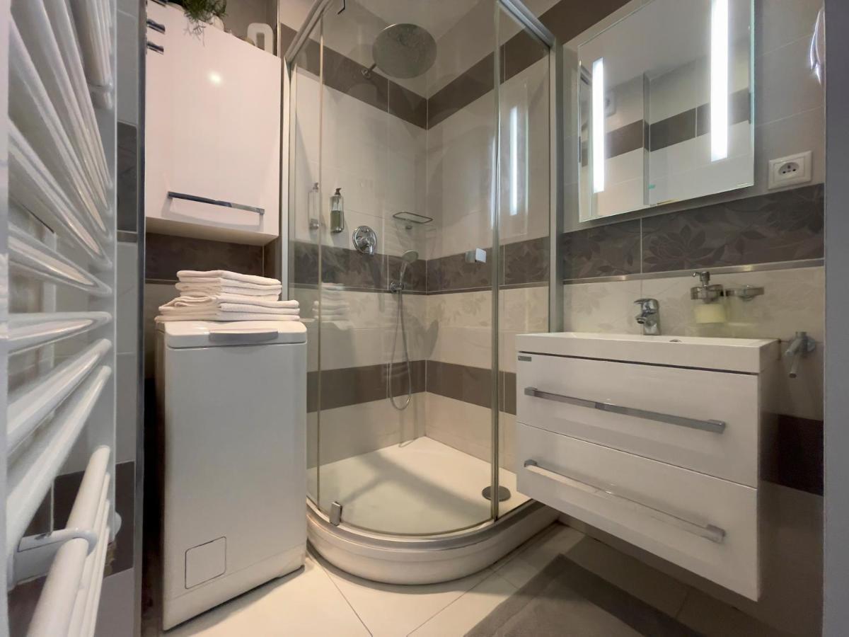 Sweet Home By Zoom Apartments บราติสลาวา ภายนอก รูปภาพ